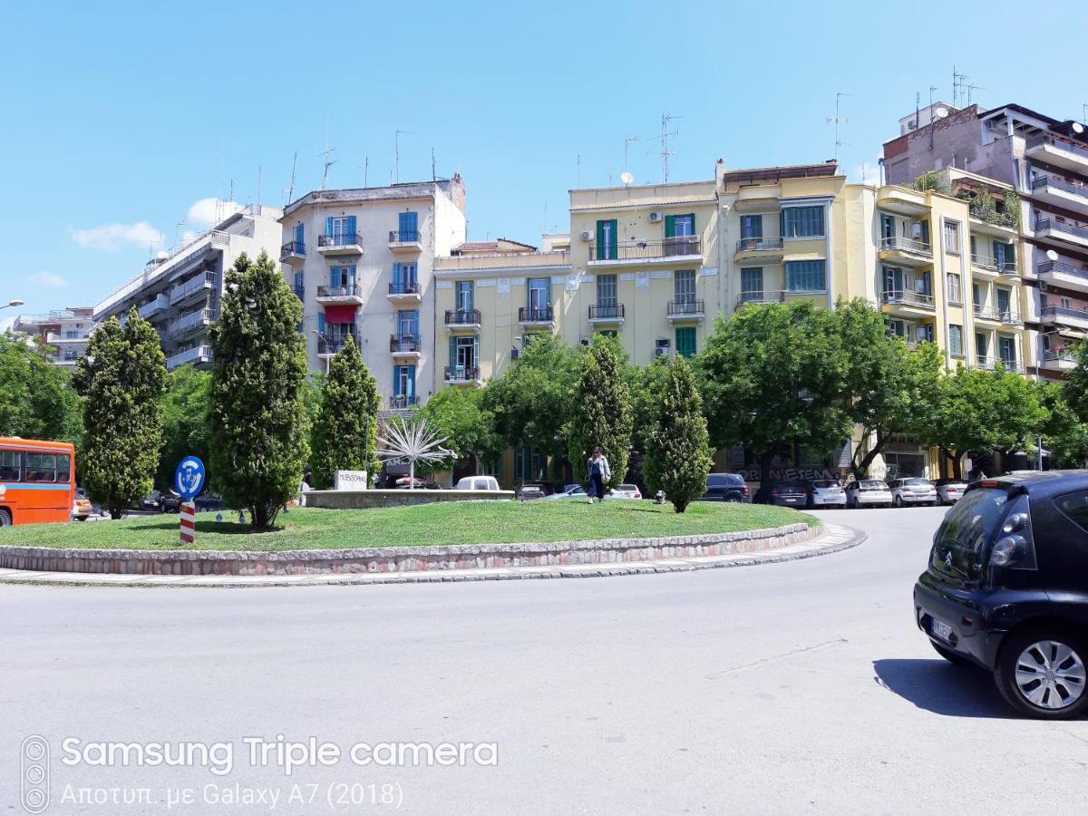 Cosy And Central Stoudio Apartment Thessaloniki Exterior photo